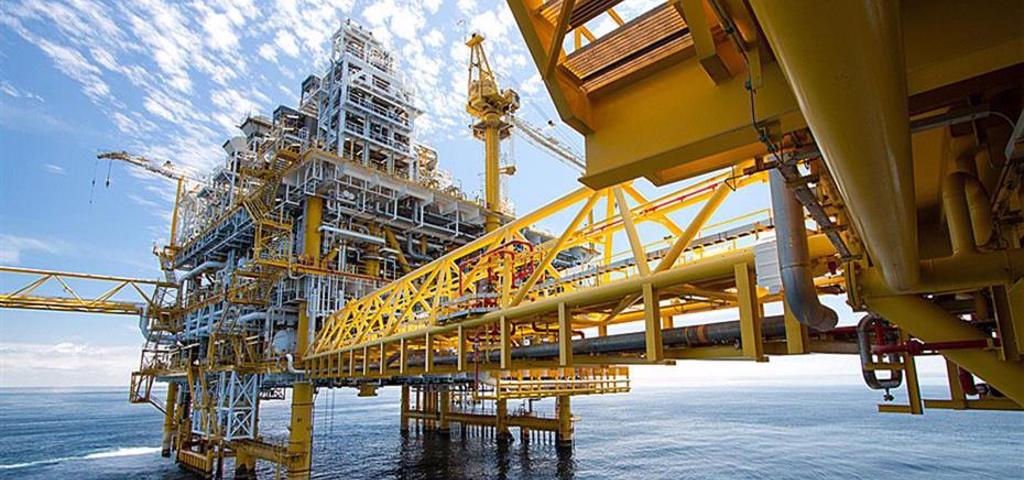 Η BP απολύει 4.700 εργαζόμενους και 3.000 συμβασιούχους   Η BP απολύει 4.700 εργαζόμενους και 3.000 συμβασιούχους